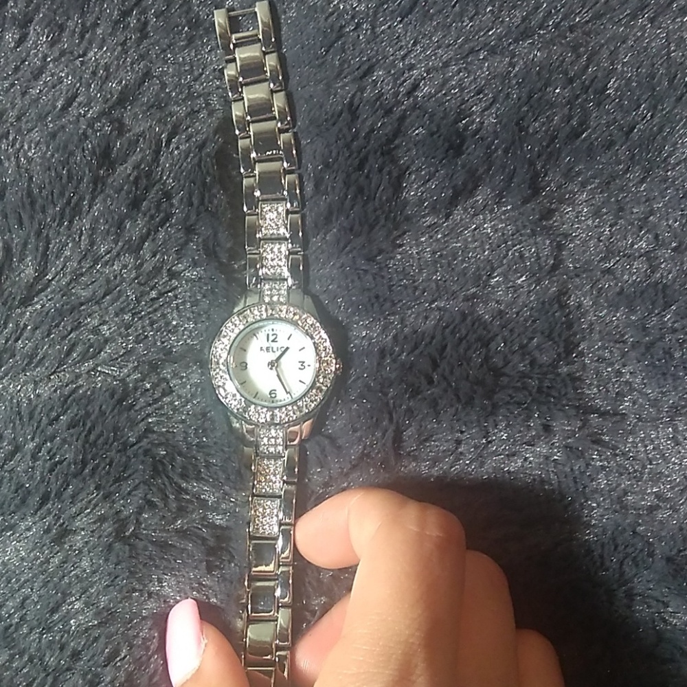 Watch - Picture 2 of 3